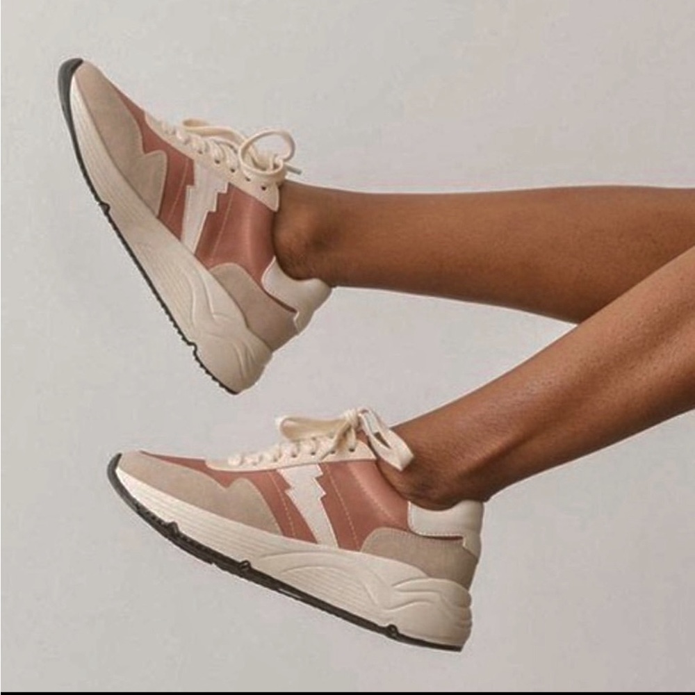 Beauty Tenis and comfortable 🤩